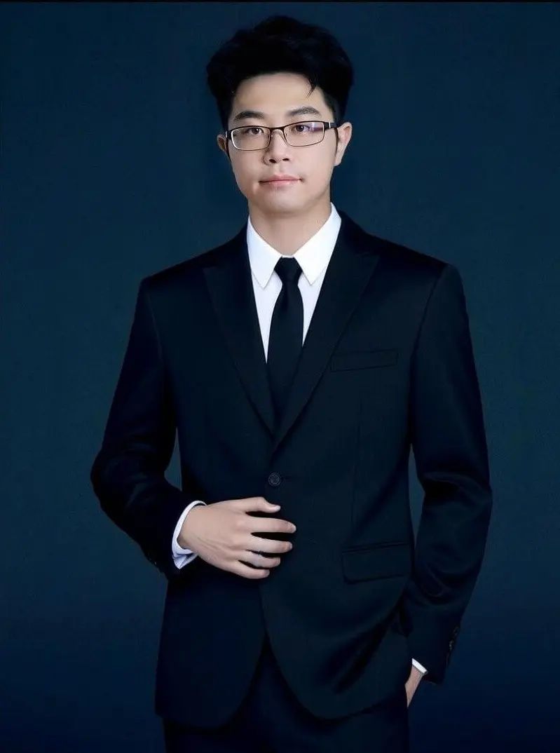 威威 Willy Wang